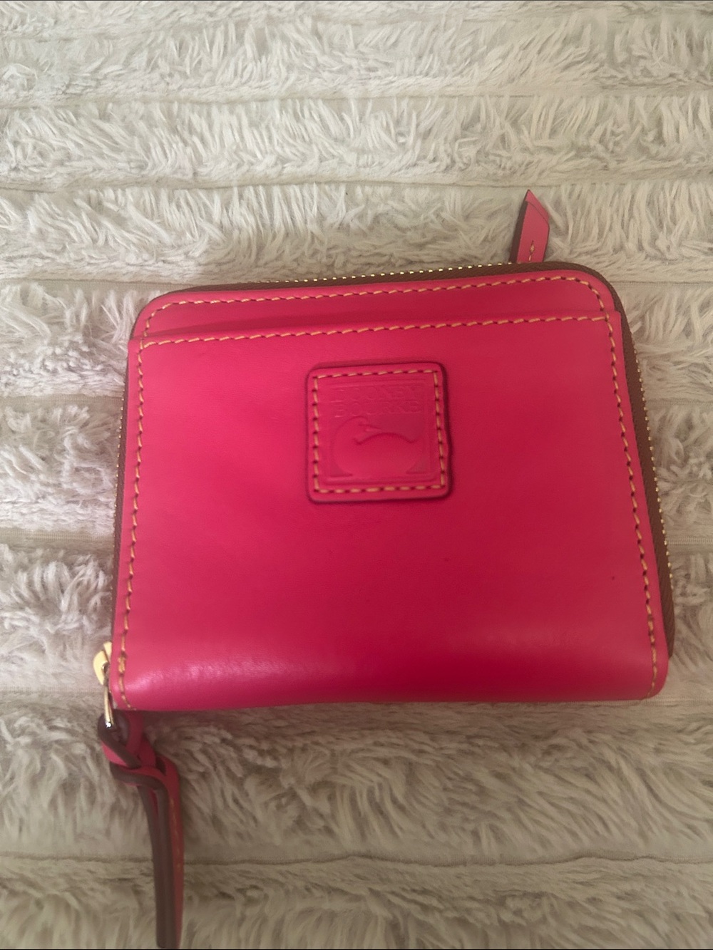 Dooney & Boutke Compact Pink Leather Zip Wallet - Women